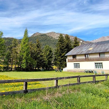 Gite Montagne 1 A 25 Places "Chalet Coste Belle" Ceillac Bagian luar foto