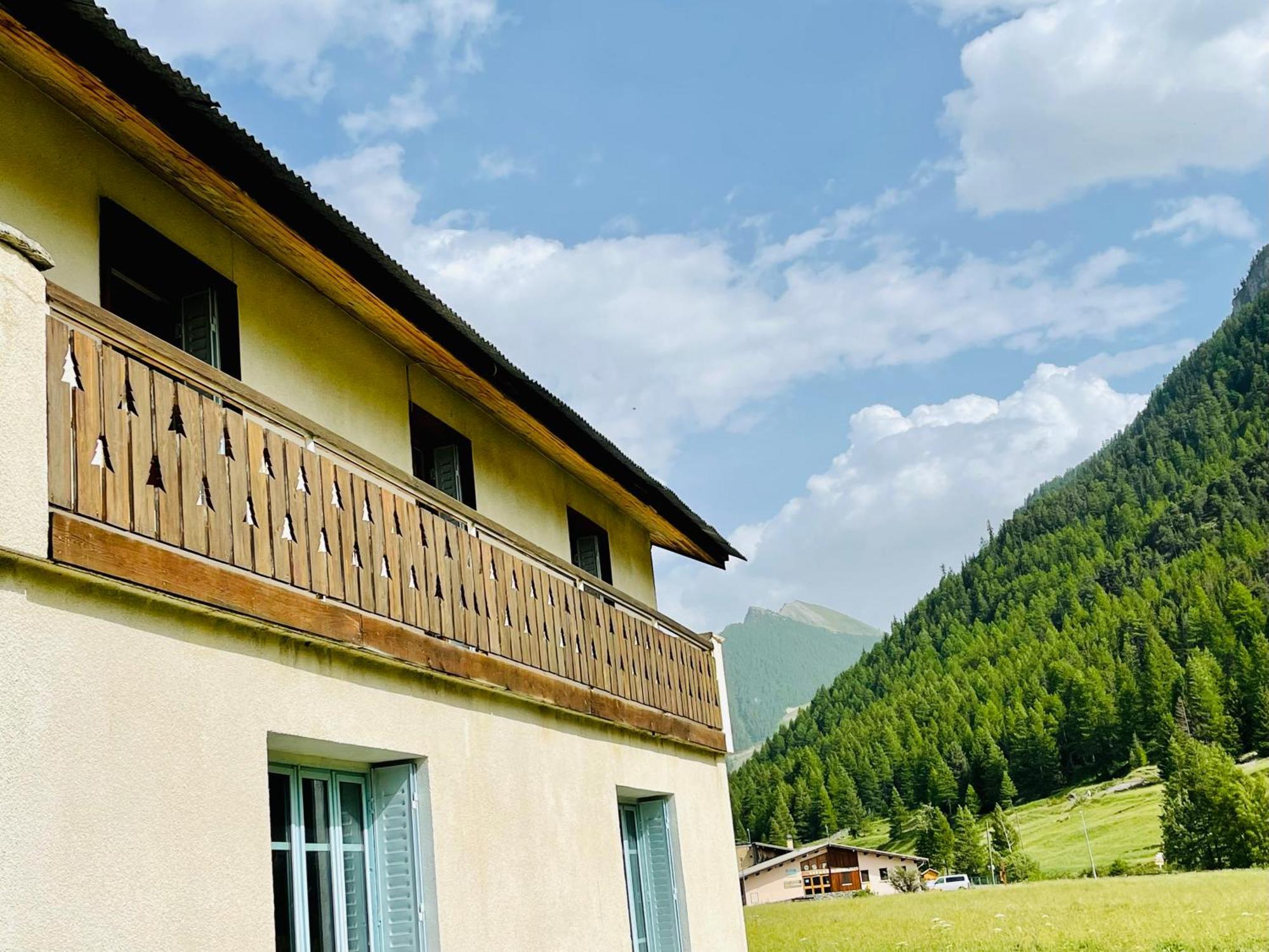Gite Montagne 1 A 25 Places "Chalet Coste Belle" Ceillac Bagian luar foto