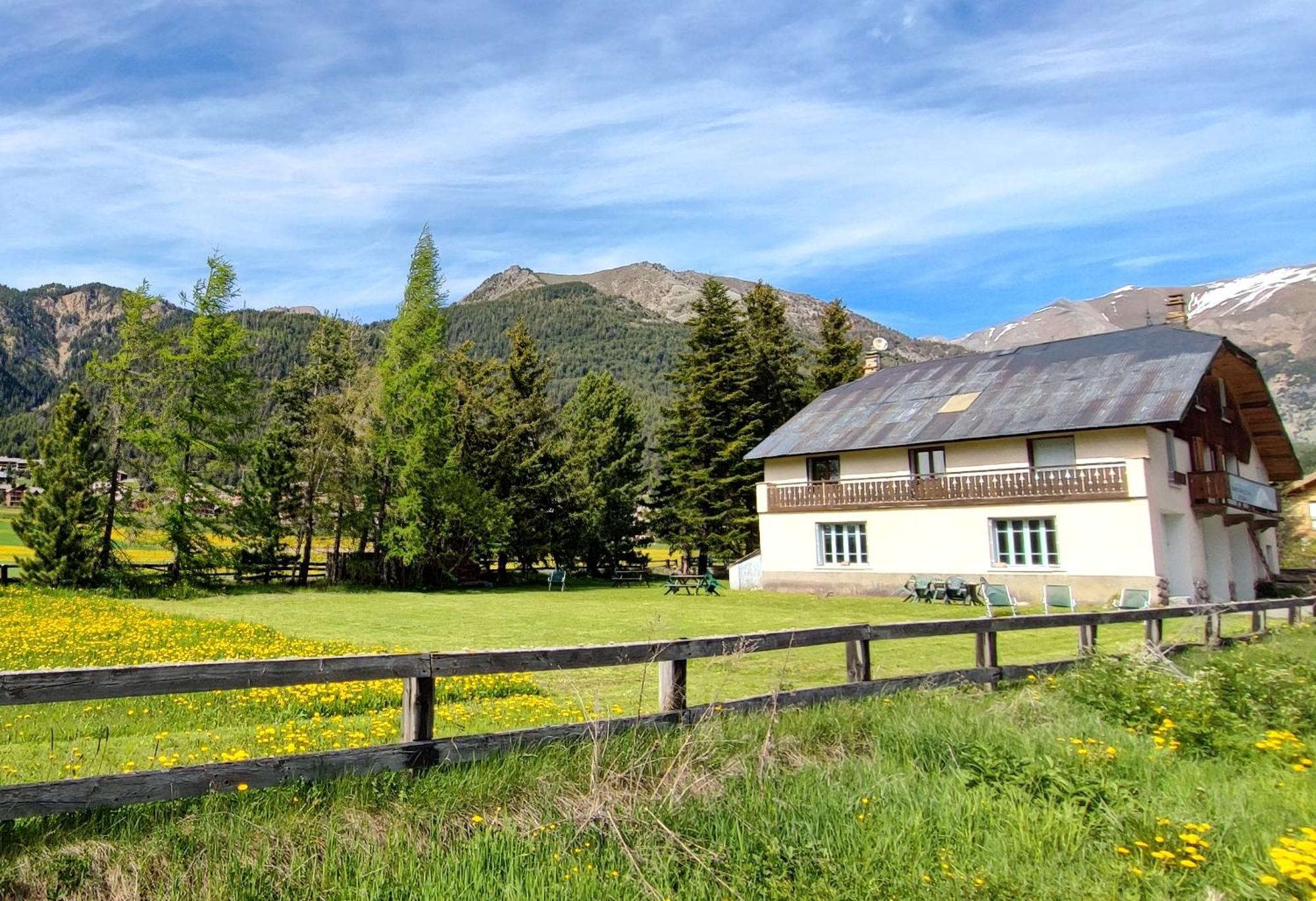 Gite Montagne 1 A 25 Places "Chalet Coste Belle" Ceillac Bagian luar foto